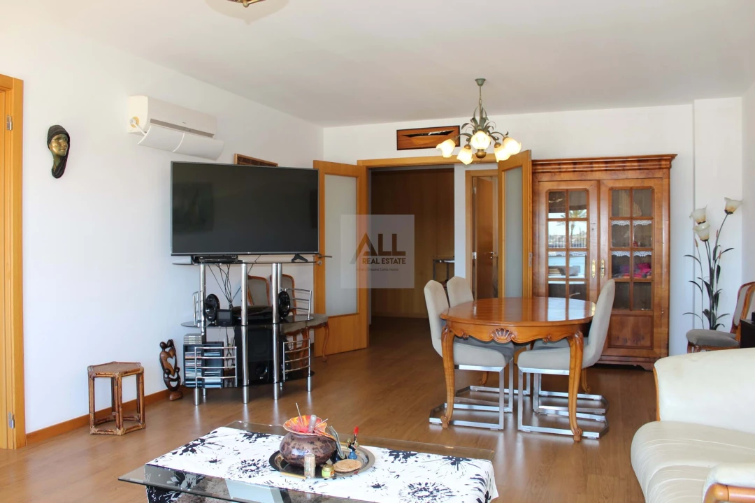 Apartamento T3 para Venda em Portimão Foto 8