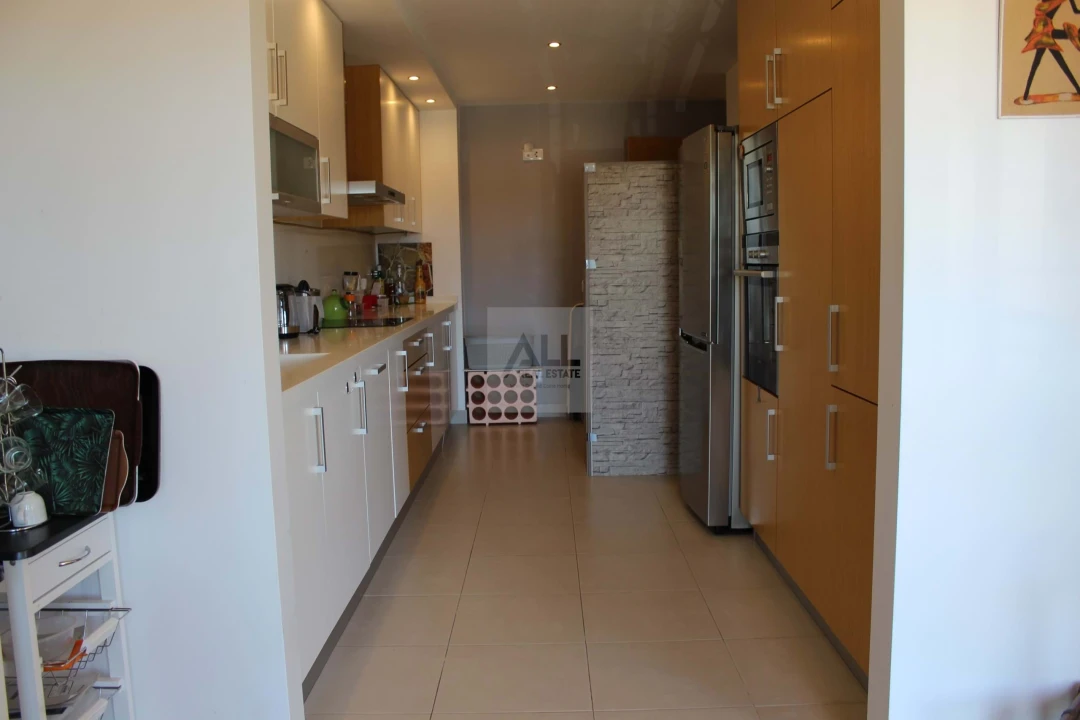 Apartamento T3 para Venda em Portimão Foto 13