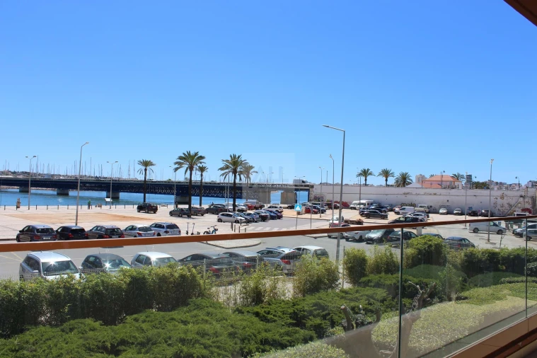 Apartamento T3 para Venda em Portimão Foto 24