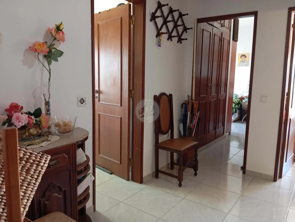 Apartamento T2 para Venda em Lagos (São Sebastião e Santa Maria) Foto 3