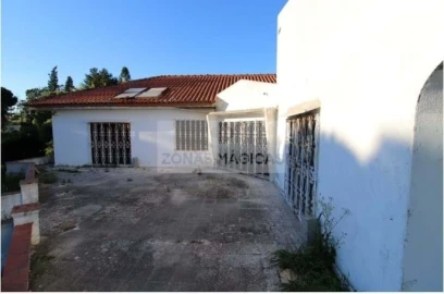 Moradia T4 para Venda em Lagos (São Sebastião e Santa Maria)