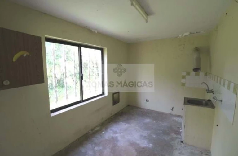 Moradia T4 para Venda em Lagos (São Sebastião e Santa Maria) Foto 10