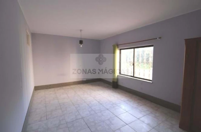 Moradia T4 para Venda em Lagos (São Sebastião e Santa Maria) Foto 6