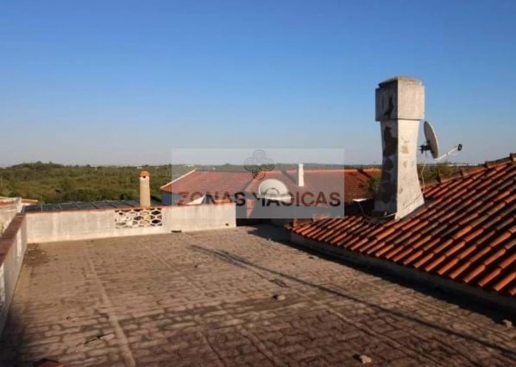 Moradia T4 para Venda em Lagos (São Sebastião e Santa Maria) Foto 14