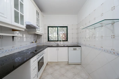 Apartamento T2 para Venda em Quarteira