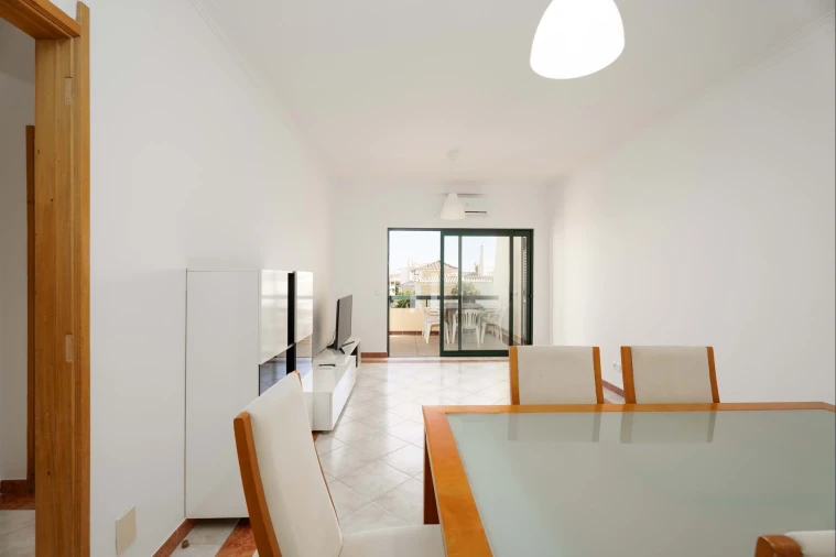 Apartamento T2 para Venda em Quarteira Foto 17