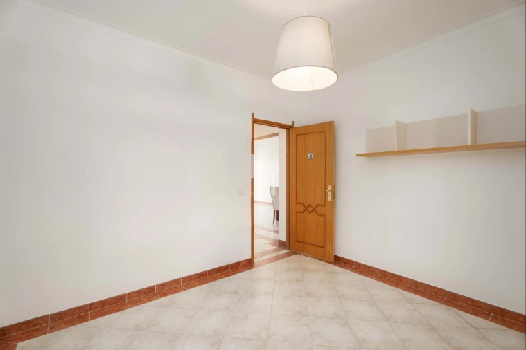 Apartamento T2 para Venda em Quarteira Foto 12