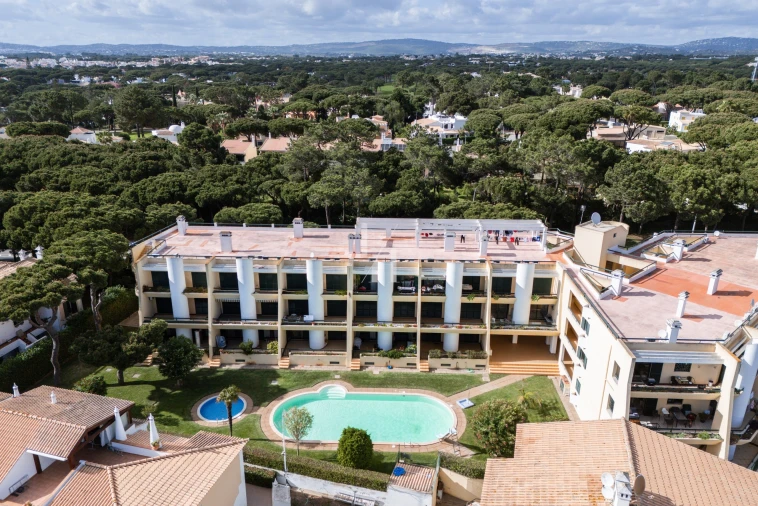 Apartamento T2 para Venda em Quarteira Foto 30