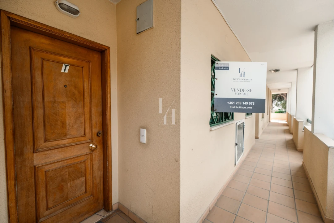 Apartamento T2 para Venda em Quarteira Foto 2