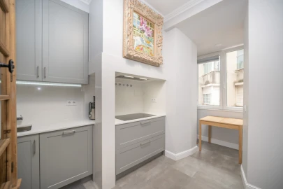 Apartamento T2 para Venda em Arroios