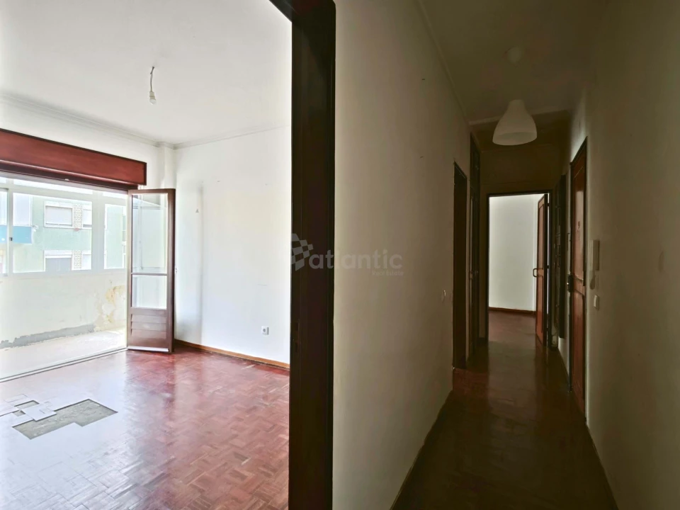 Apartamento T2 para Venda em Odivelas Foto 12