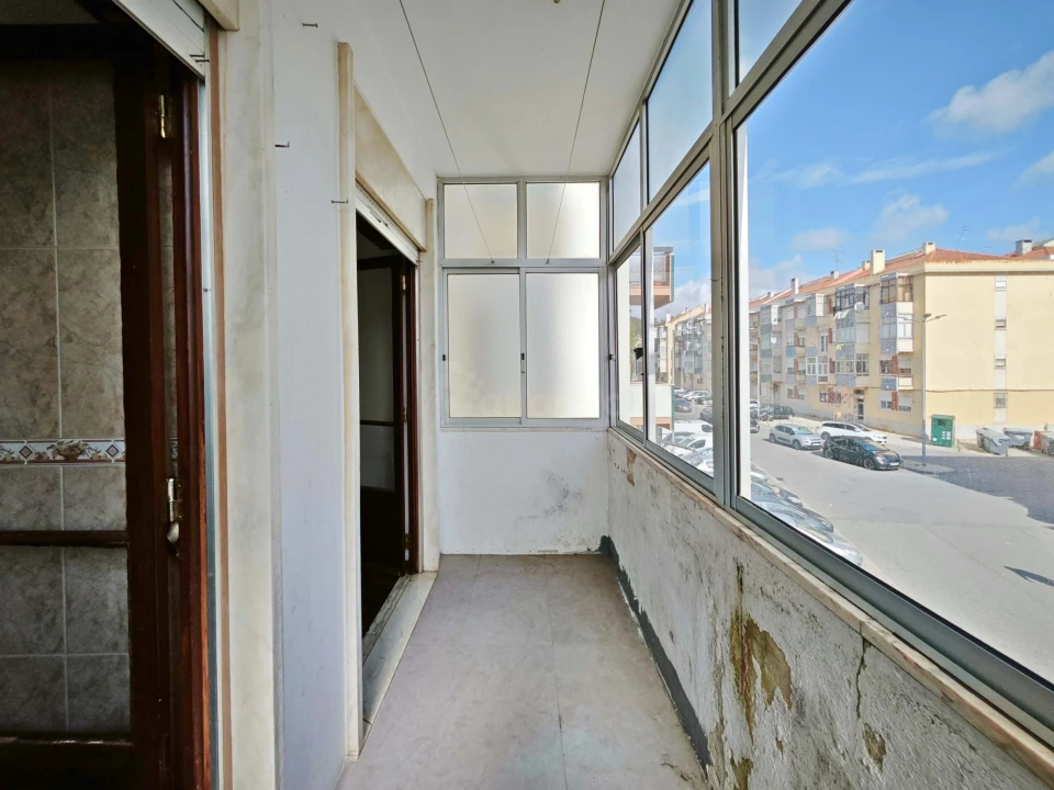 Apartamento T2 para Venda em Odivelas Foto 4