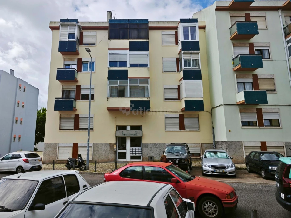 Apartamento T2 para Venda em Odivelas Foto 17