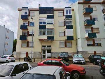 Apartamento T2 para Venda em Odivelas