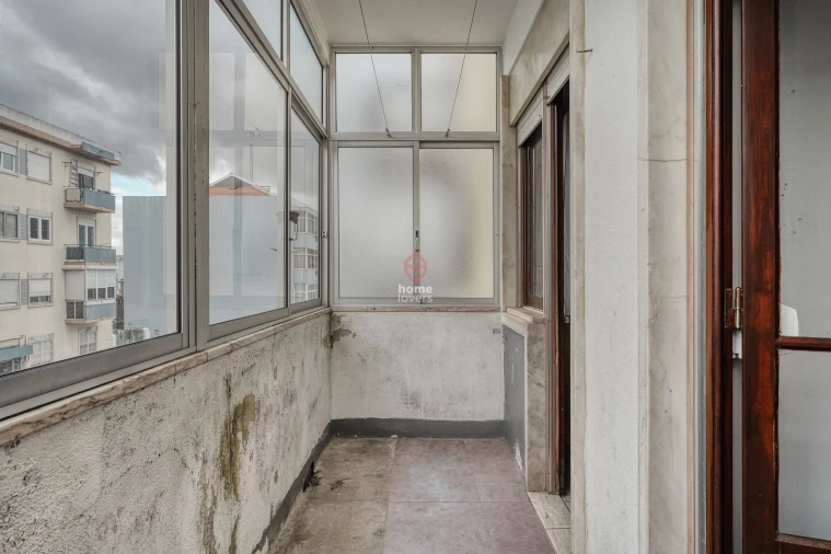 Apartamento T2 para Venda em Odivelas Foto 4
