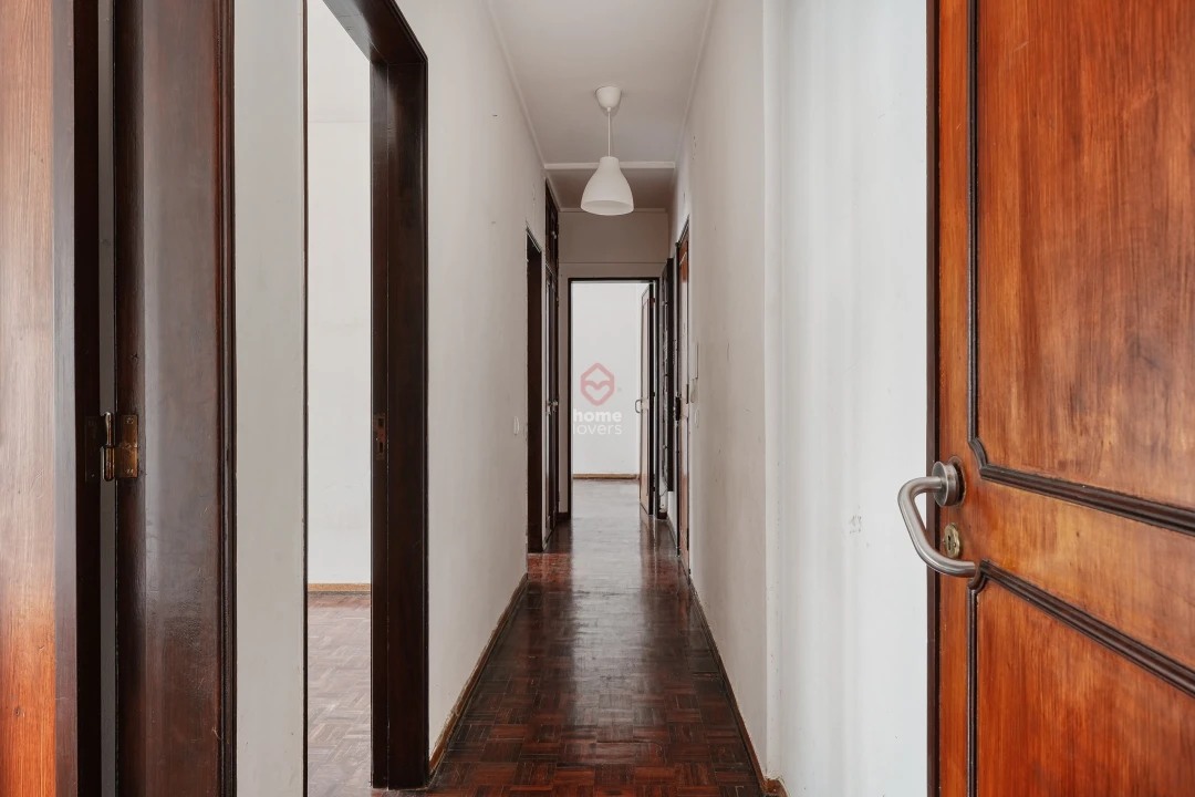 Apartamento T2 para Venda em Odivelas Foto 1