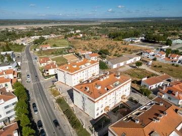 Apartamento T3 para Venda em Santa Maria do Castelo e Santiago e Santa Susana