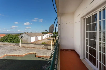 Apartamento T3 para Venda em Santa Maria do Castelo e Santiago e Santa Susana