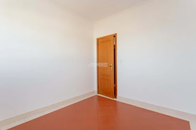 Apartamento T3 para Venda em Santa Maria do Castelo e Santiago e Santa Susana
