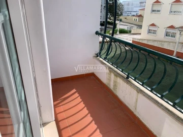 Apartamento T3 para Venda em Santa Maria do Castelo e Santiago e Santa Susana