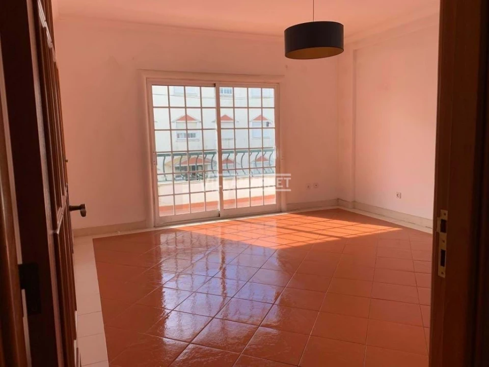 Apartamento T3 para Venda em Santa Maria do Castelo e Santiago e Santa Susana Foto 2