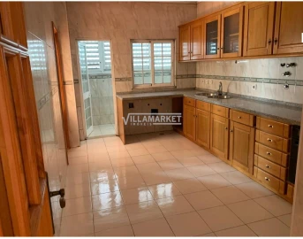 Apartamento T3 para Venda em Santa Maria do Castelo e Santiago e Santa Susana