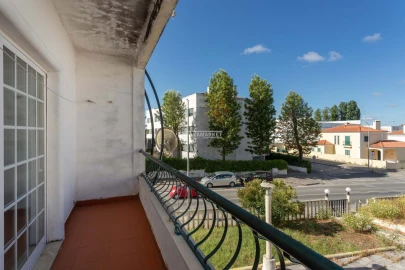 Apartamento T3 para Venda em Santa Maria do Castelo e Santiago e Santa Susana