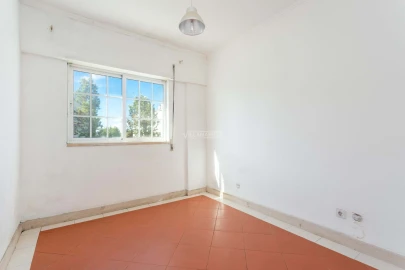 Apartamento T3 para Venda em Santa Maria do Castelo e Santiago e Santa Susana