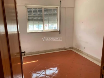 Apartamento T3 para Venda em Santa Maria do Castelo e Santiago e Santa Susana