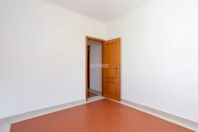 Apartamento T3 para Venda em Santa Maria do Castelo e Santiago e Santa Susana