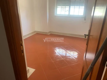 Apartamento T3 para Venda em Santa Maria do Castelo e Santiago e Santa Susana