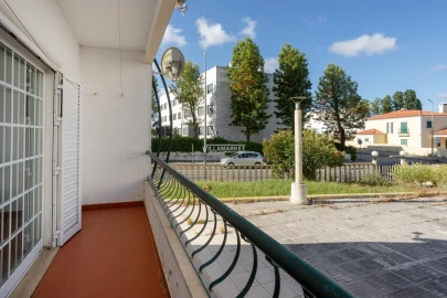Apartamento T3 para Venda em Santa Maria do Castelo e Santiago e Santa Susana