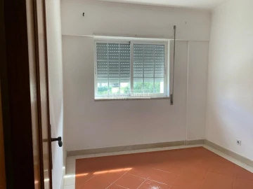 Apartamento T3 para Venda em Santa Maria do Castelo e Santiago e Santa Susana