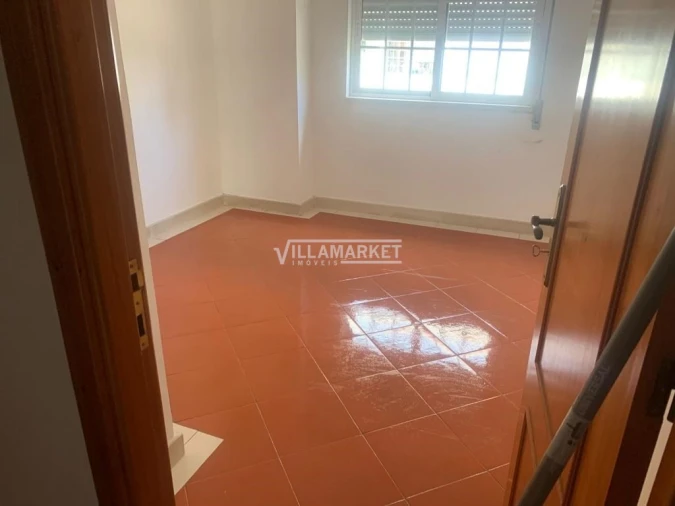 Apartamento T3 para Venda em Santa Maria do Castelo e Santiago e Santa Susana Foto 8