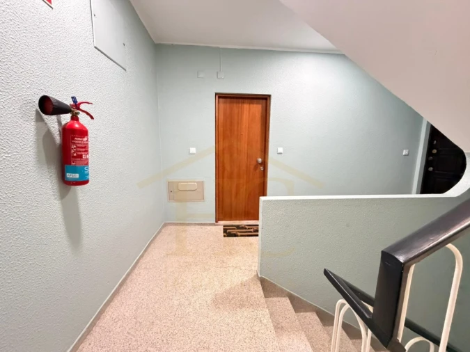 Apartamento T2 para Venda em Arvore Foto 18