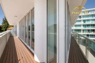 Apartamento T4 para Venda em Funchal (Se)