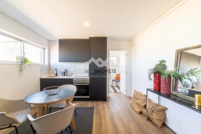 Apartamento T1 para Venda em Paranhos