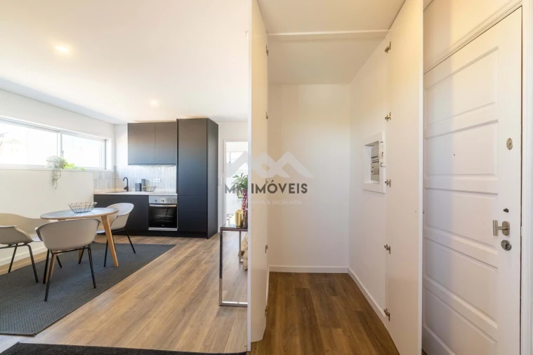 Apartamento T1 para Venda em Paranhos Foto 7