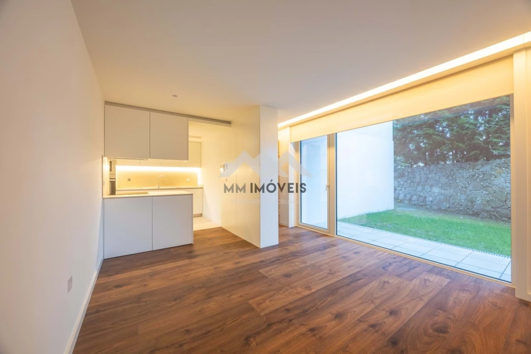 Apartamento T1 para Venda em Paranhos Foto 30