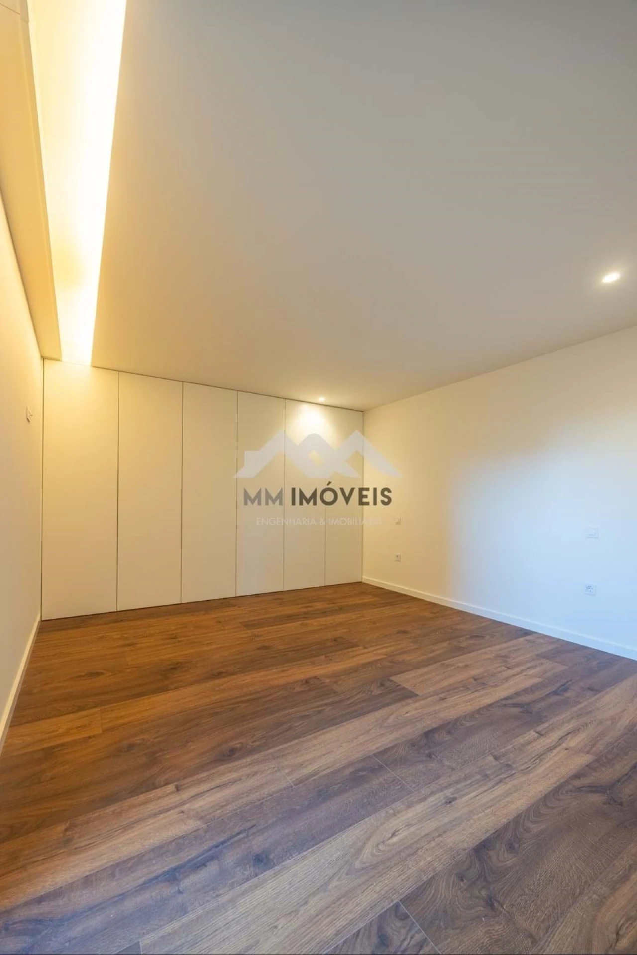 Apartamento T1 para Venda em Paranhos Foto 15