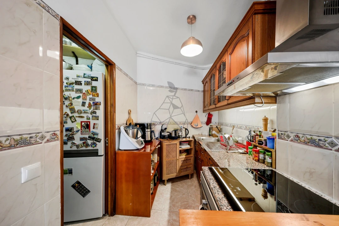 Apartamento T2 para Venda em Portimão Foto 3