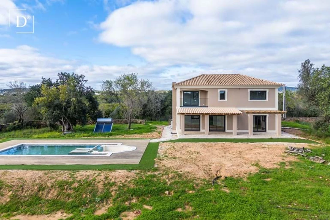 Moradia T3 para Venda em Silves Foto 44