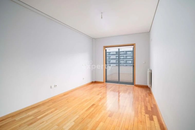 Apartamento T3 para Venda em Gualtar Foto 13