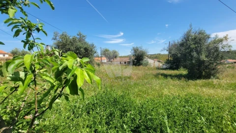 Terreno para Venda em Santo Andre das Tojeiras