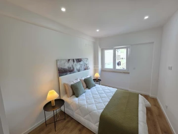 Apartamento T3 para Venda em Benfica