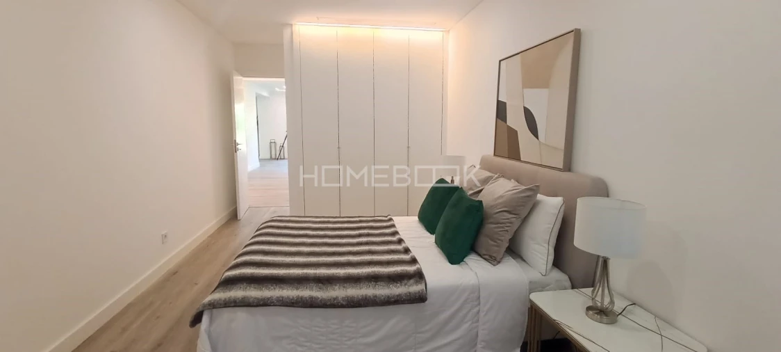 Apartamento T3 para Venda em Benfica Foto 2