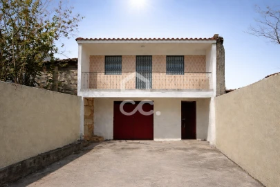 Moradia T3 para Venda em Ardãos e Bobadela
