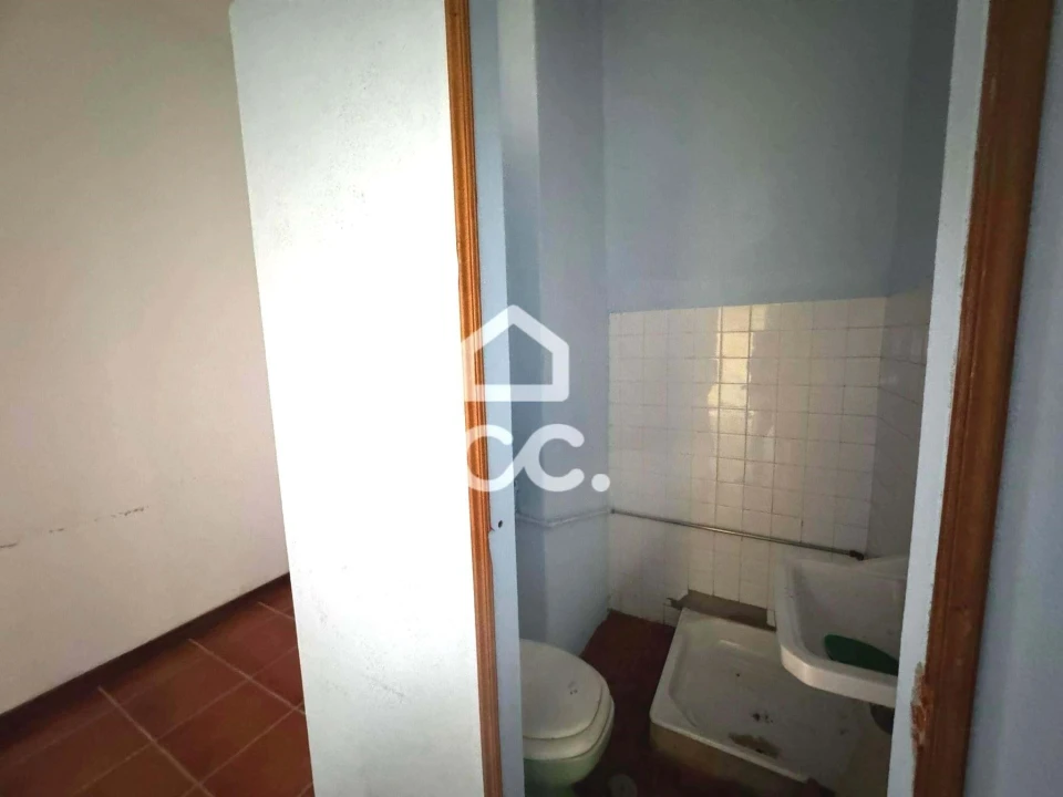 Negócio para Arrendamento em Santa Maria Maior Foto 3