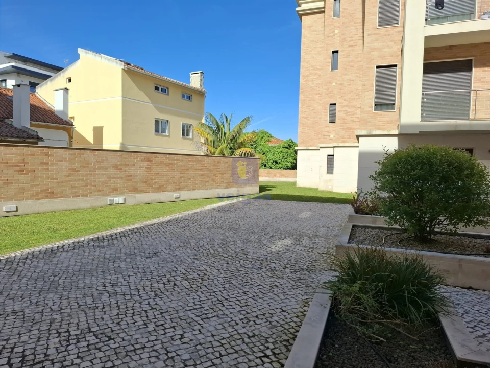 Apartamento T1 para Venda em São Martinho do Porto Foto 29