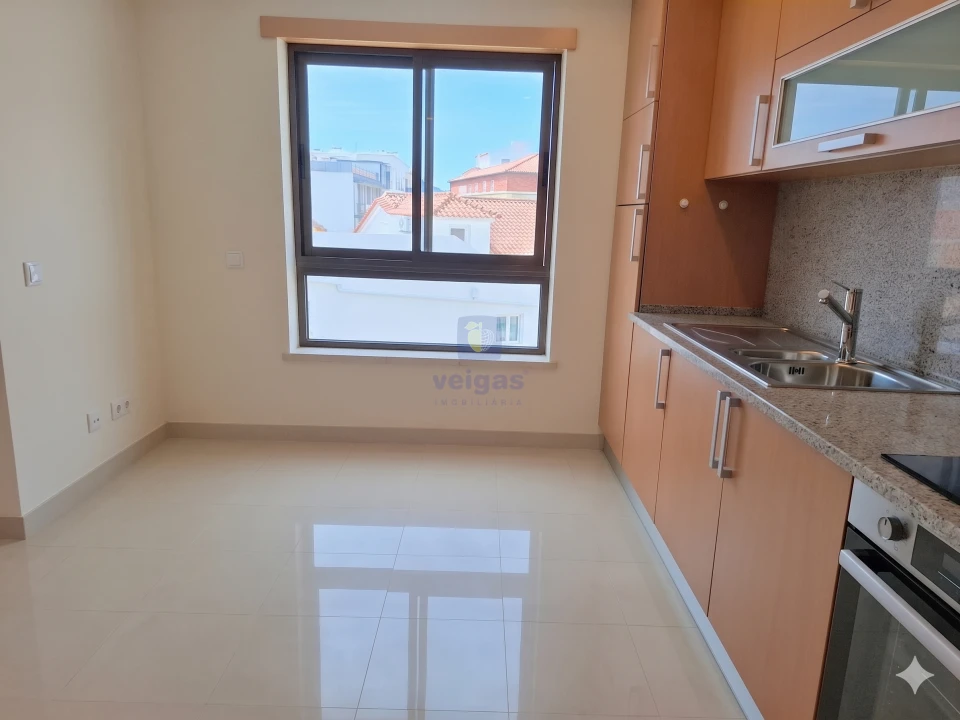 Apartamento T1 para Venda em São Martinho do Porto Foto 13